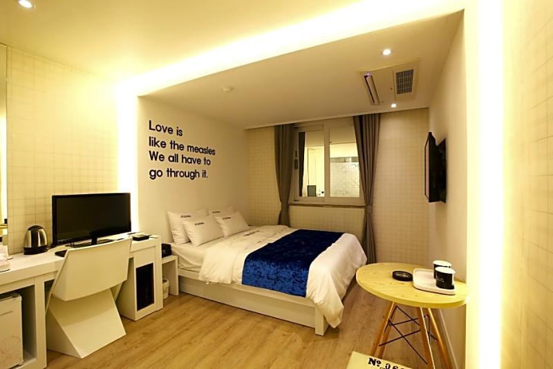 Jeju Lux Hotel Oso-ri Exteriör bild
